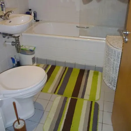 Luxury Town Centre * Кинсэйл